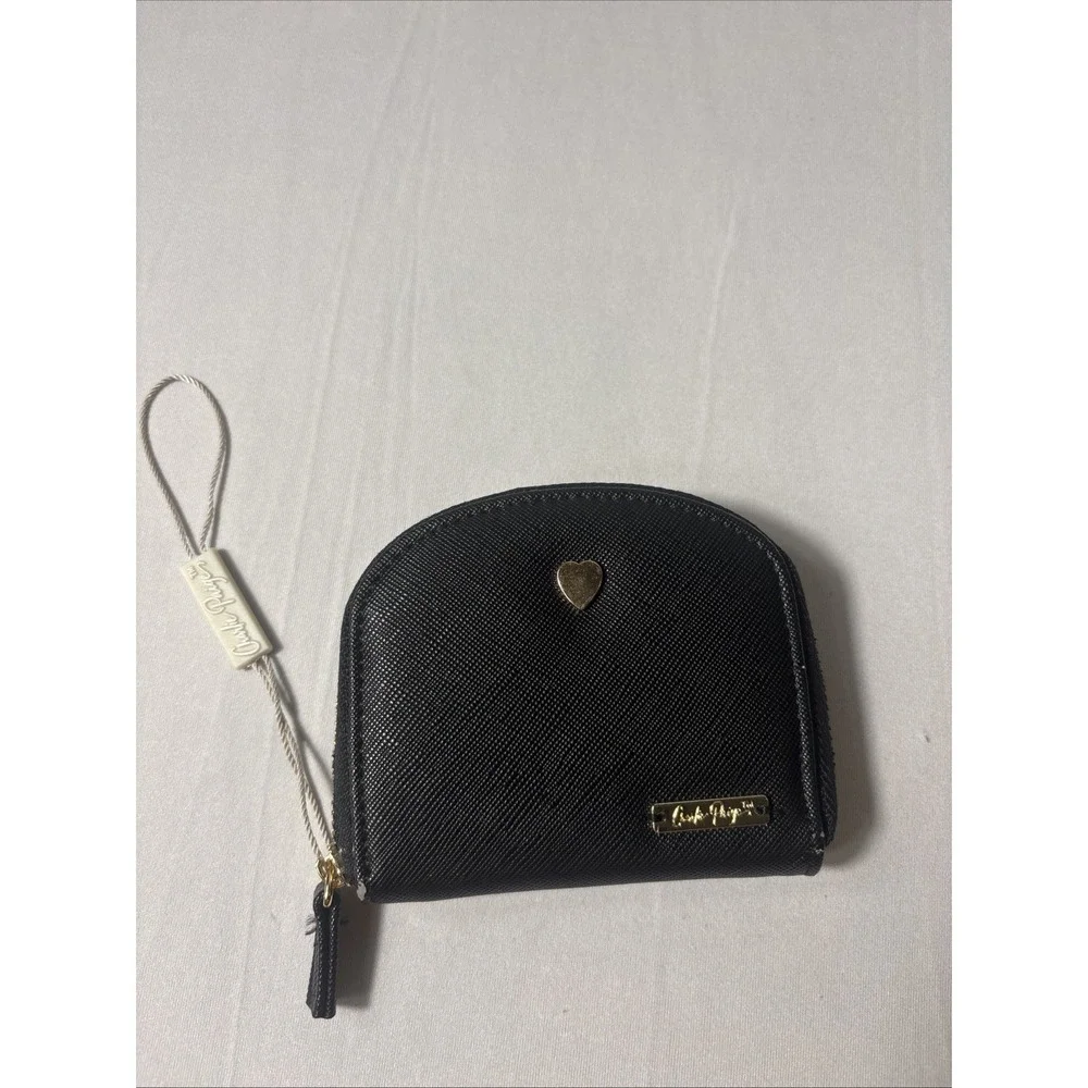 Charlie Paige Black Zip Around Heart Logo Coin Change Purse NWOT READ